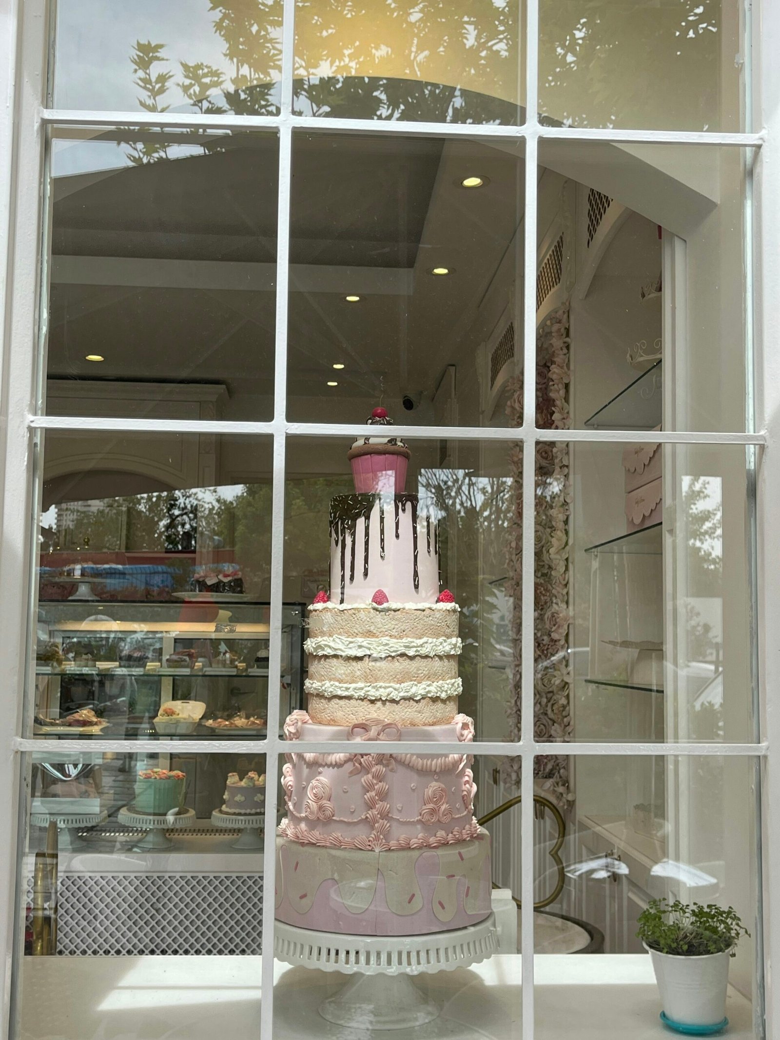 La importancia de tomar un curso de cake designer: Abriendo caminos en la repostería y el emprendimiento